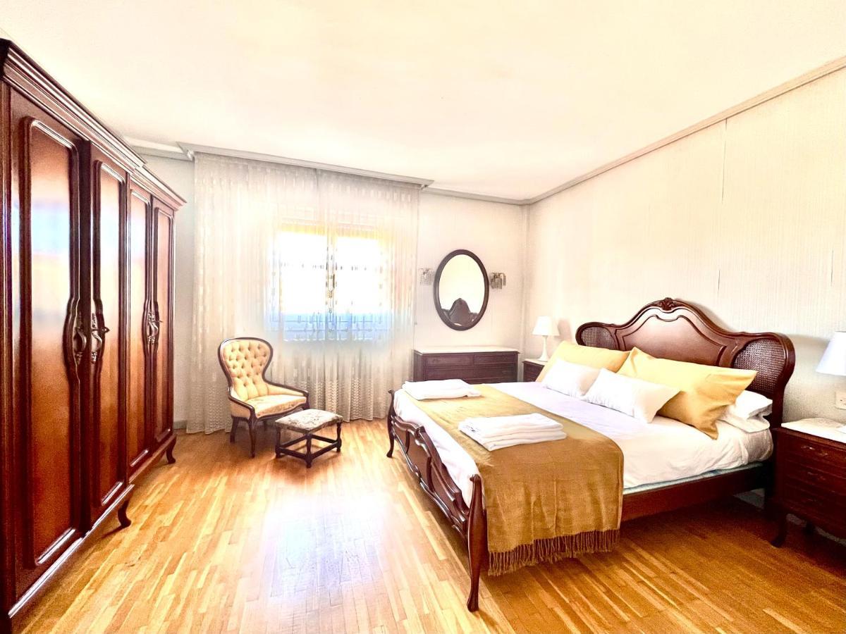 Housing Leon Santa Marina Apartment Ngoại thất bức ảnh